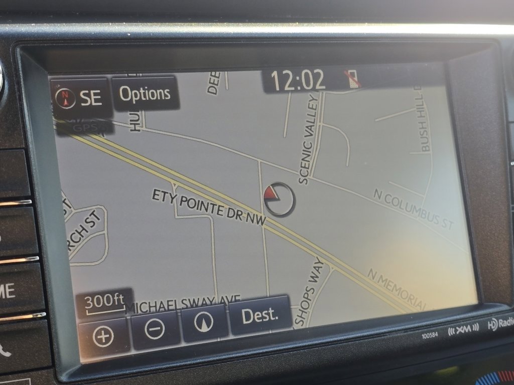 Used 2018 Toyota RAV4 Limited image 4