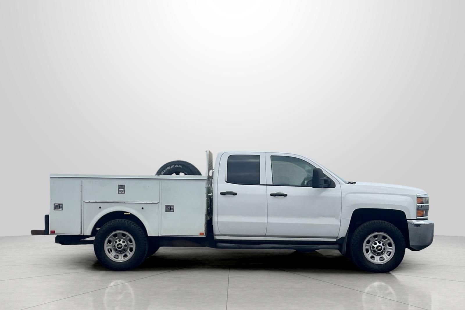 Used 2015 Chevrolet Silverado 3500 W/T image 3