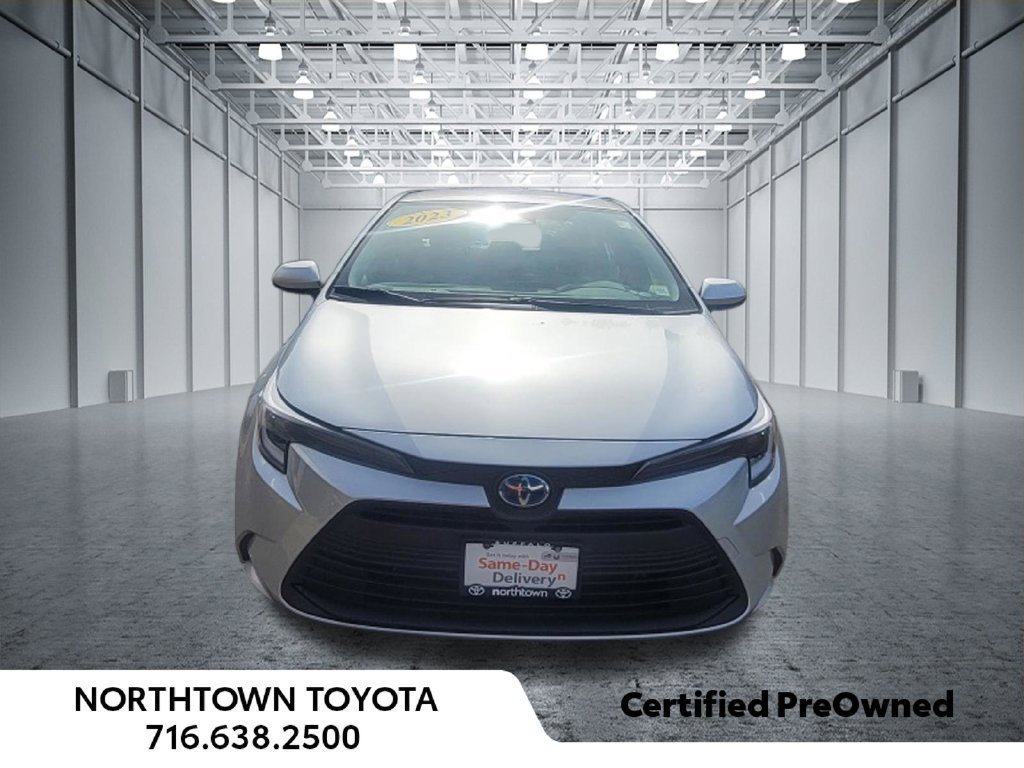 Used 2023 Toyota Corolla LE w/ Carpet Mat Package (TMS) AWD/4WD image 4