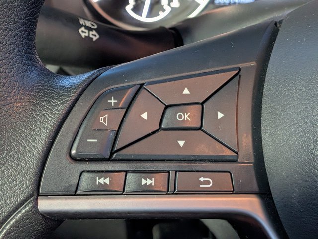 Used 2024 Nissan Altima 2.5 SV FWD image 24
