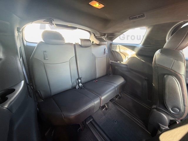 Used 2022 Toyota Sienna XSE w/ XSE Plus Package image 24