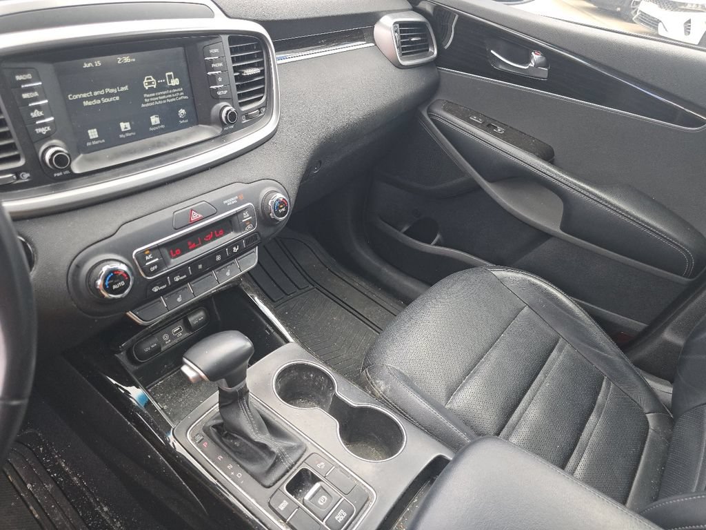 Used 2020 Kia Sorento EX FWD image 29