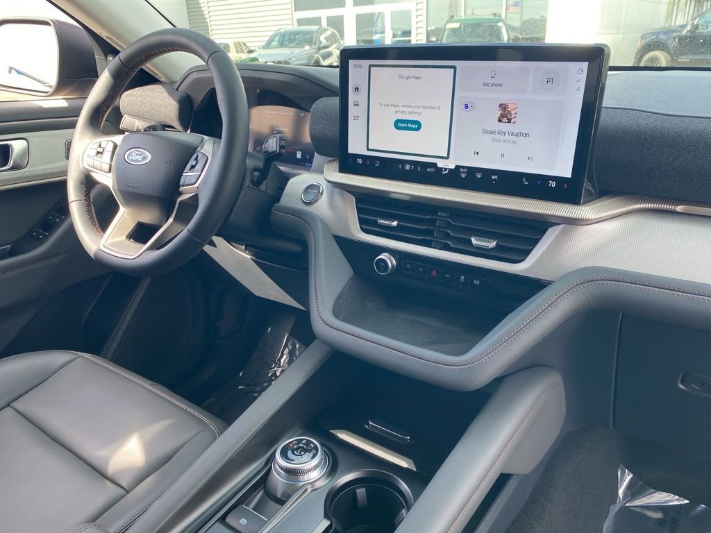 New 2025 Ford Explorer Active image 28