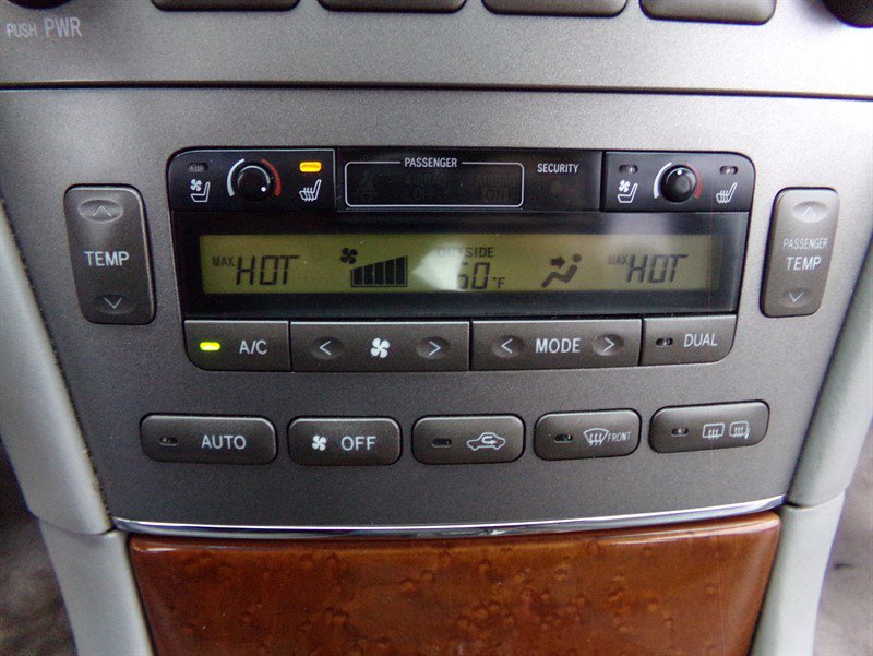 Used 2005 Lexus ES 330 Sedan image 48