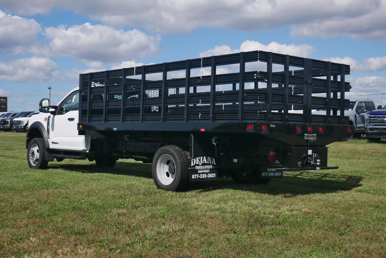 New 2025 Ford F550 2WD Regular Cab Super Duty image 7