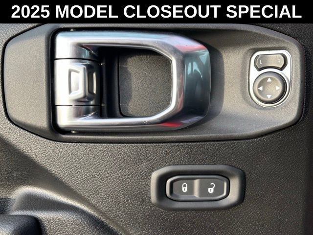 New 2025 Jeep Gladiator Sport AWD/4WD image 13