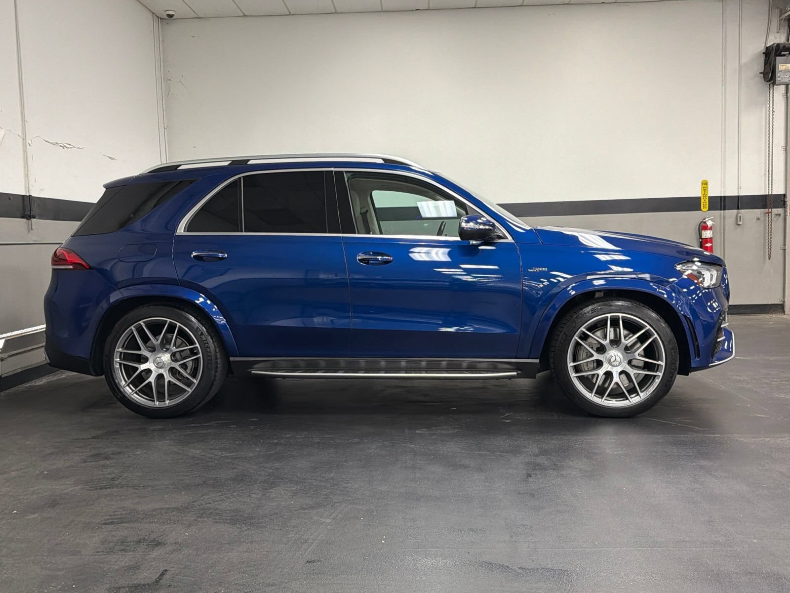 Used 2022 Mercedes-Benz GLE 53 AMG 4MATIC image 3