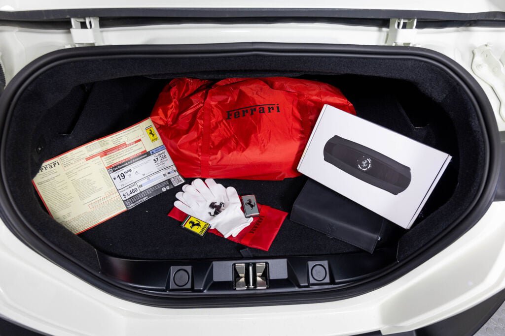 Certified 2024 Ferrari Roma Spider RWD image 60