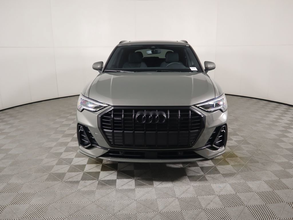 Used 2025 Audi Q3 2.0T Premium w/ Convenience Package image 3