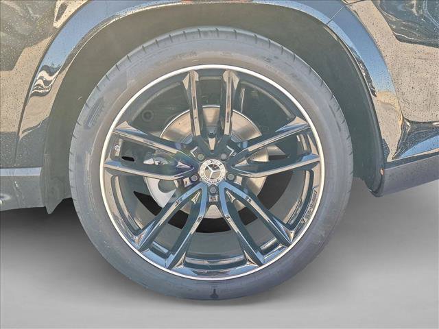 Used 2025 Mercedes-Benz GLS 580 4MATIC image 19