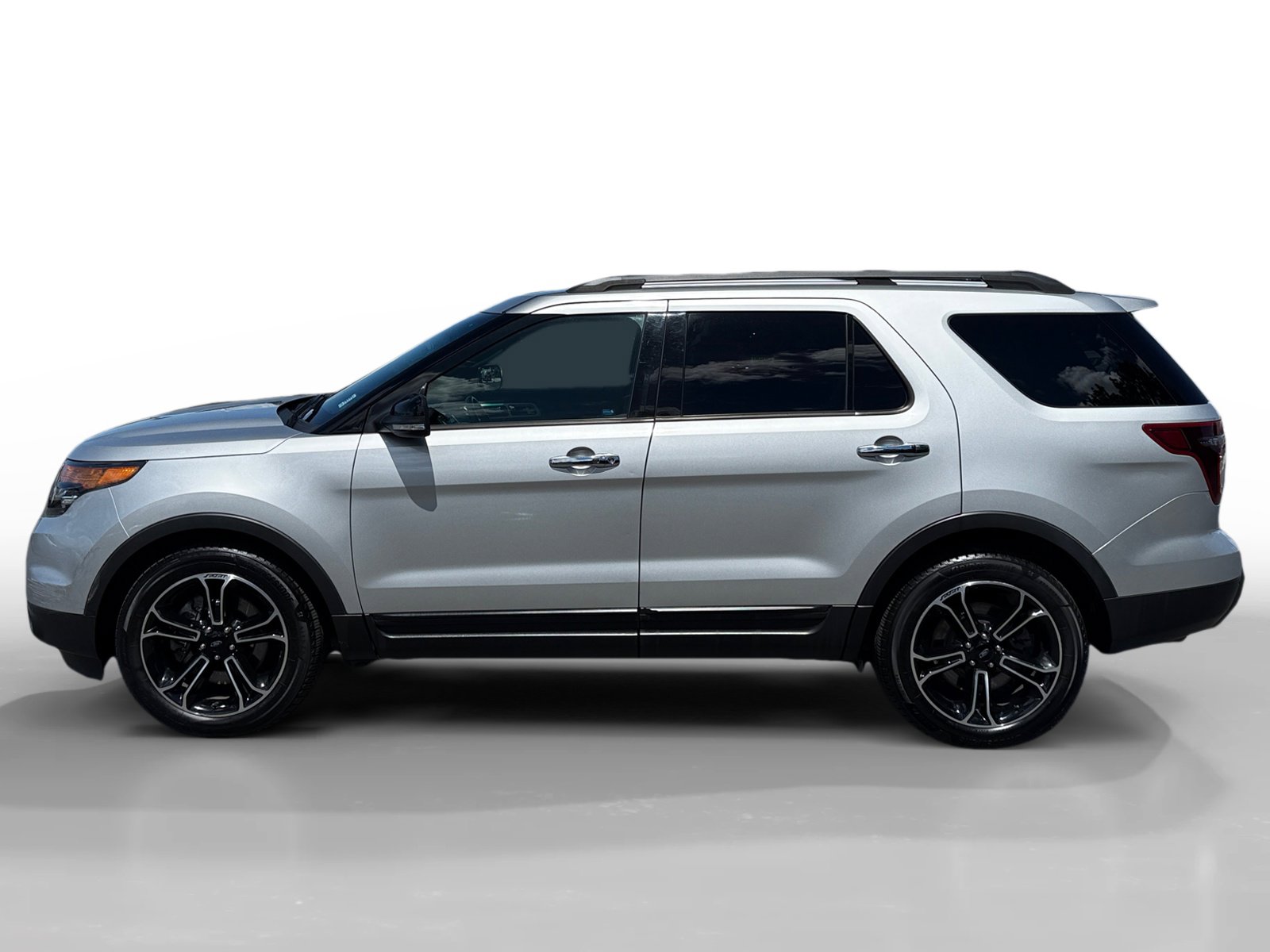 Used 2014 Ford Explorer Sport w/ Equipment Group 401A AWD/4WD image 2