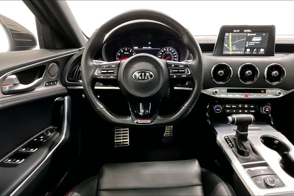 Used 2019 Kia Stinger GT1 RWD image 5