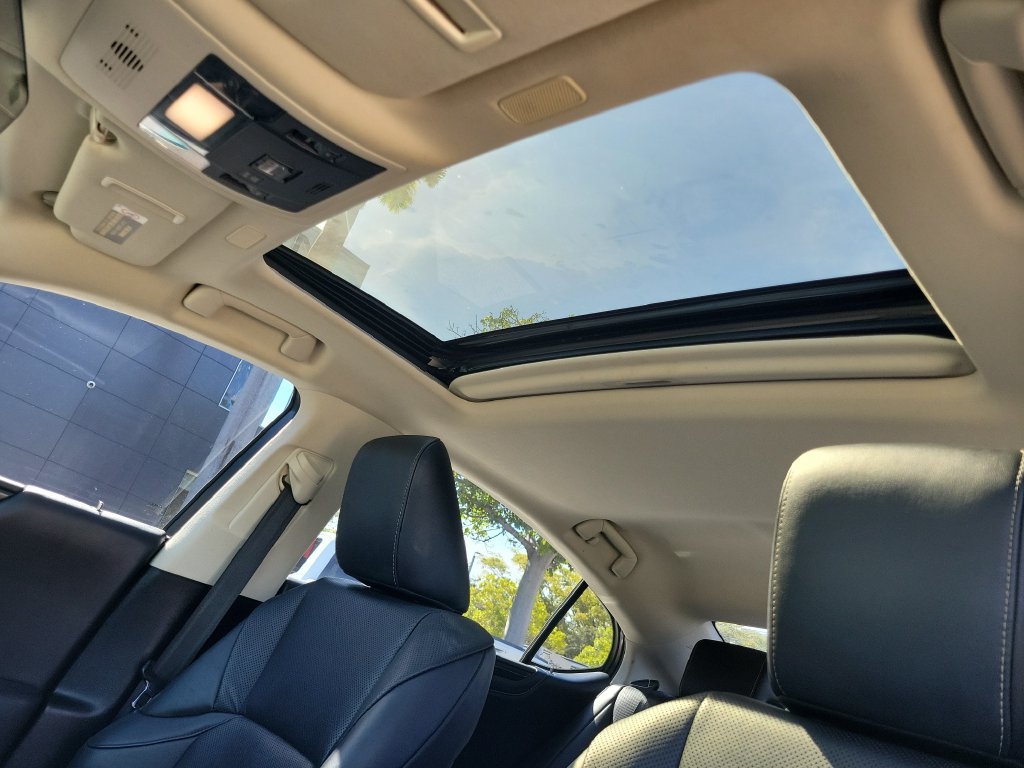 Used 2019 Lexus ES 350 w/ Accessory Package 2 FWD image 27