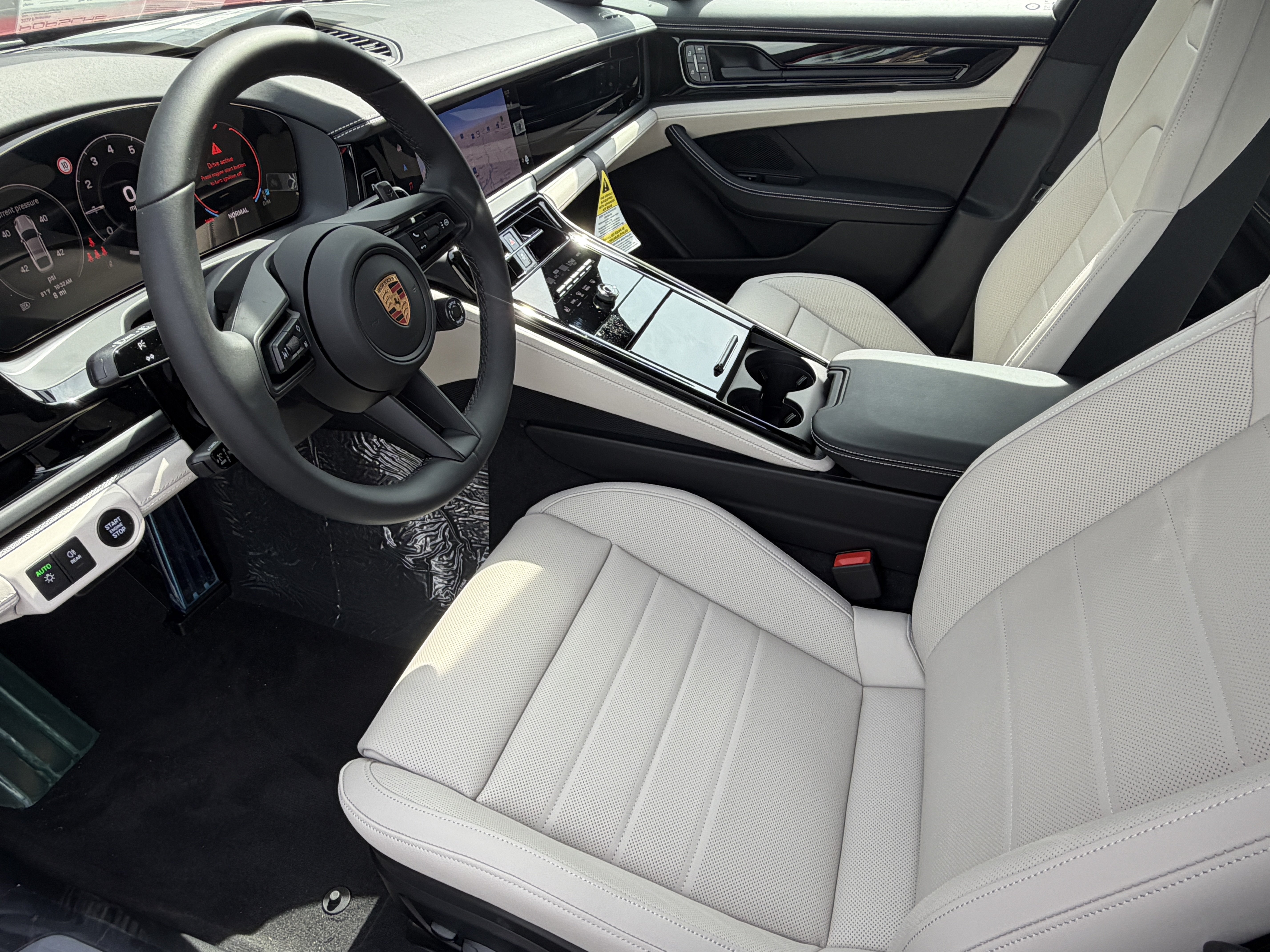 New 2026 Porsche Panamera RWD image 4