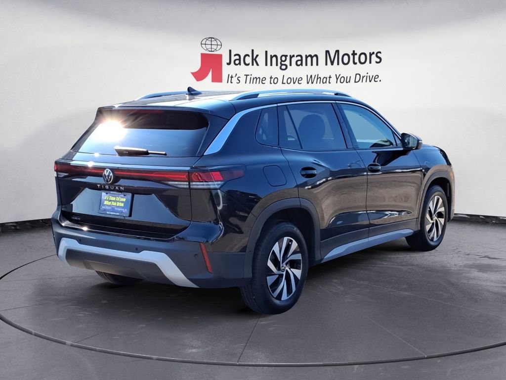 Certified 2025 Volkswagen Tiguan S FWD image 5