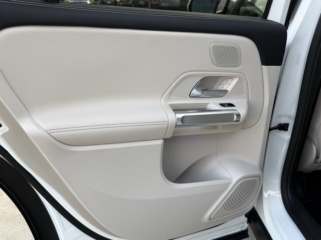 New 2026 Mercedes-Benz GLB 250 image 24