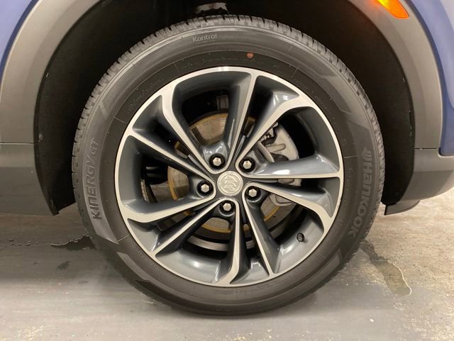 Used 2023 Buick Encore GX Select FWD image 25