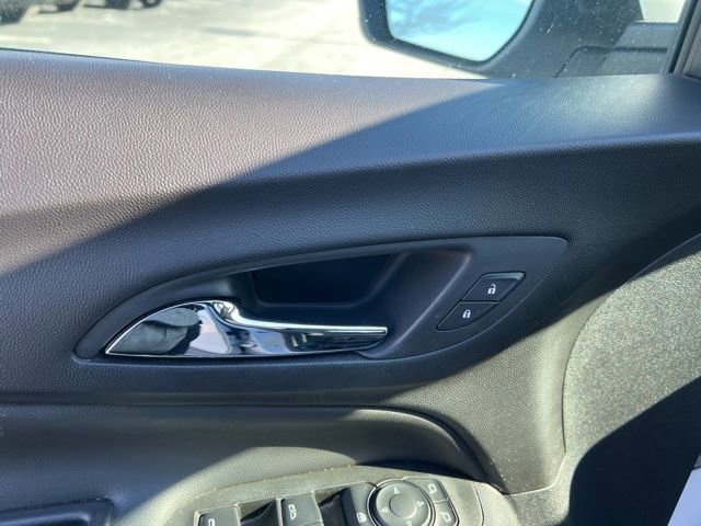 Used 2021 Chevrolet Equinox LT image 27