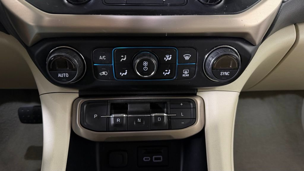 Used 2020 GMC Acadia Denali AWD/4WD image 25