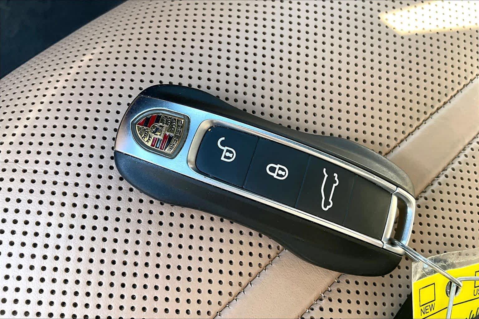 Used 2019 Porsche Cayenne AWD/4WD image 15