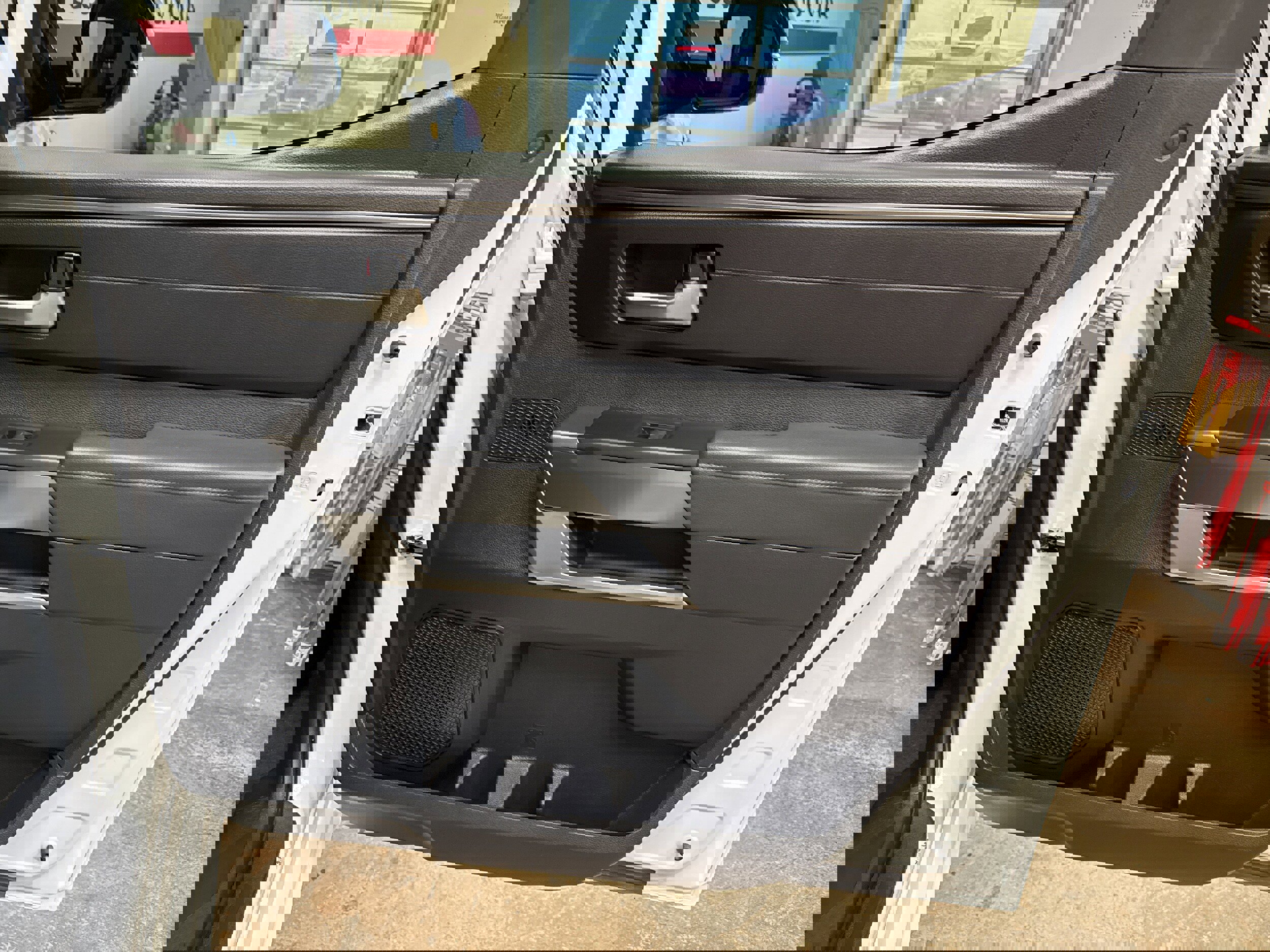 Used 2022 Toyota Tundra SR5 w/ SR5 Premium Package image 18