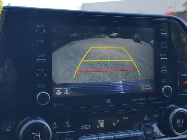 Used 2020 Toyota Highlander Limited AWD/4WD image 20