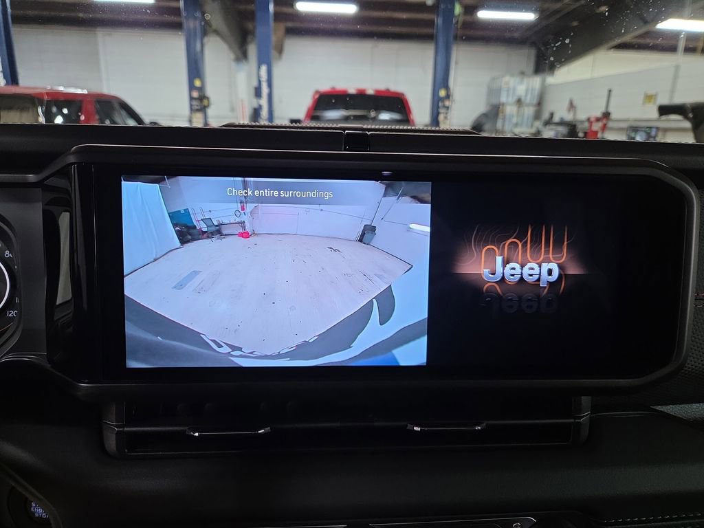 New 2025 Jeep Wrangler Unlimited Rubicon image 20