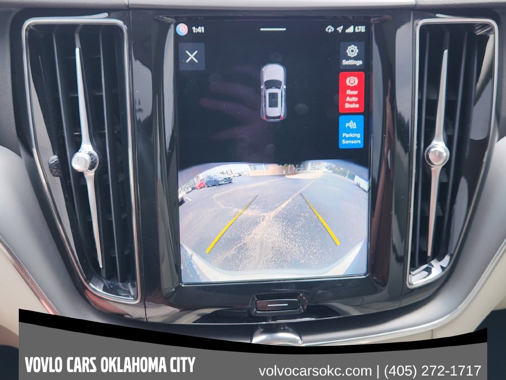 Certified 2024 Volvo XC60 B5 Core w/ Protection Package Premier AWD/4WD image 15
