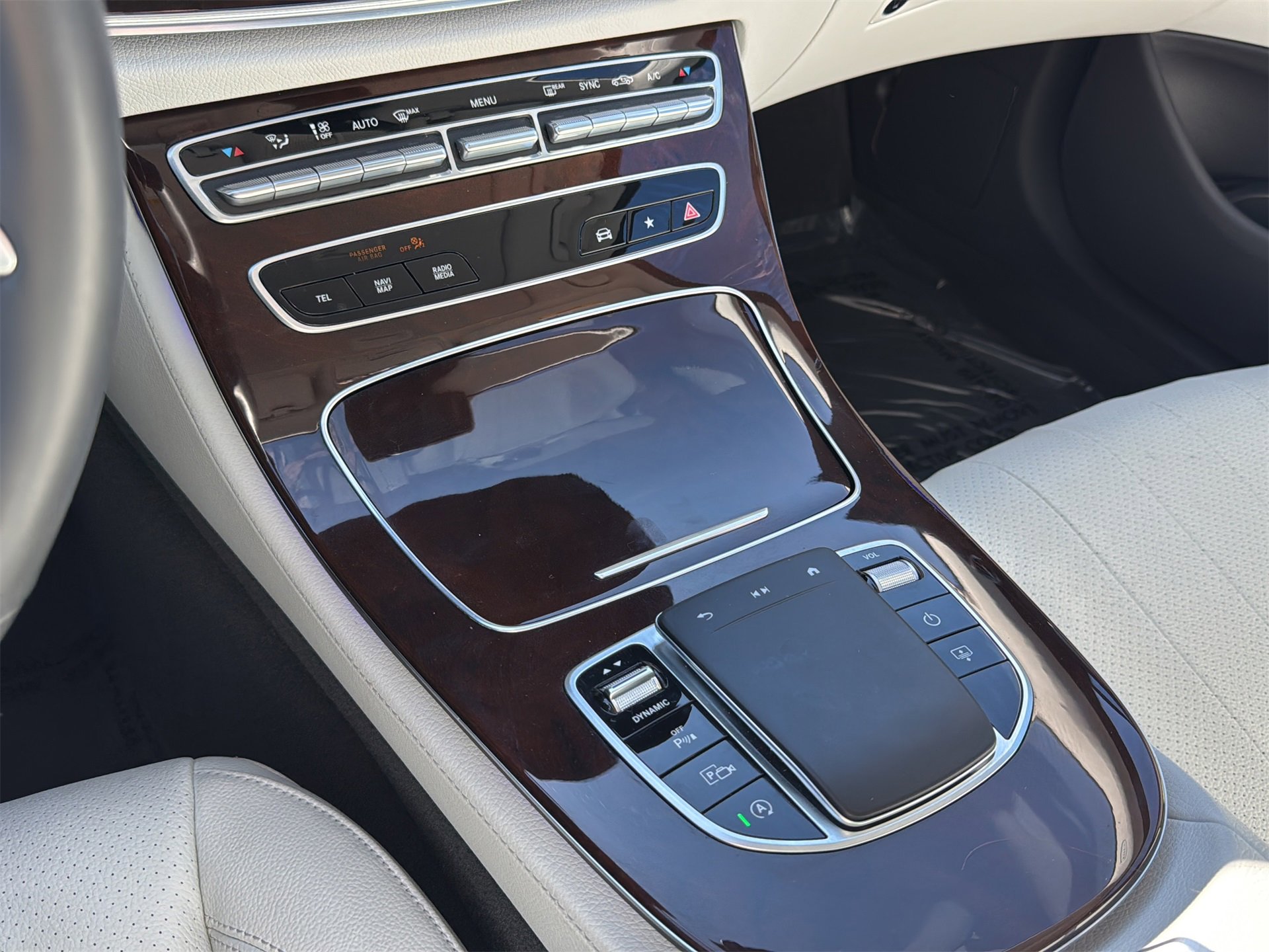 Certified 2023 Mercedes-Benz E 450 4MATIC Sedan image 18