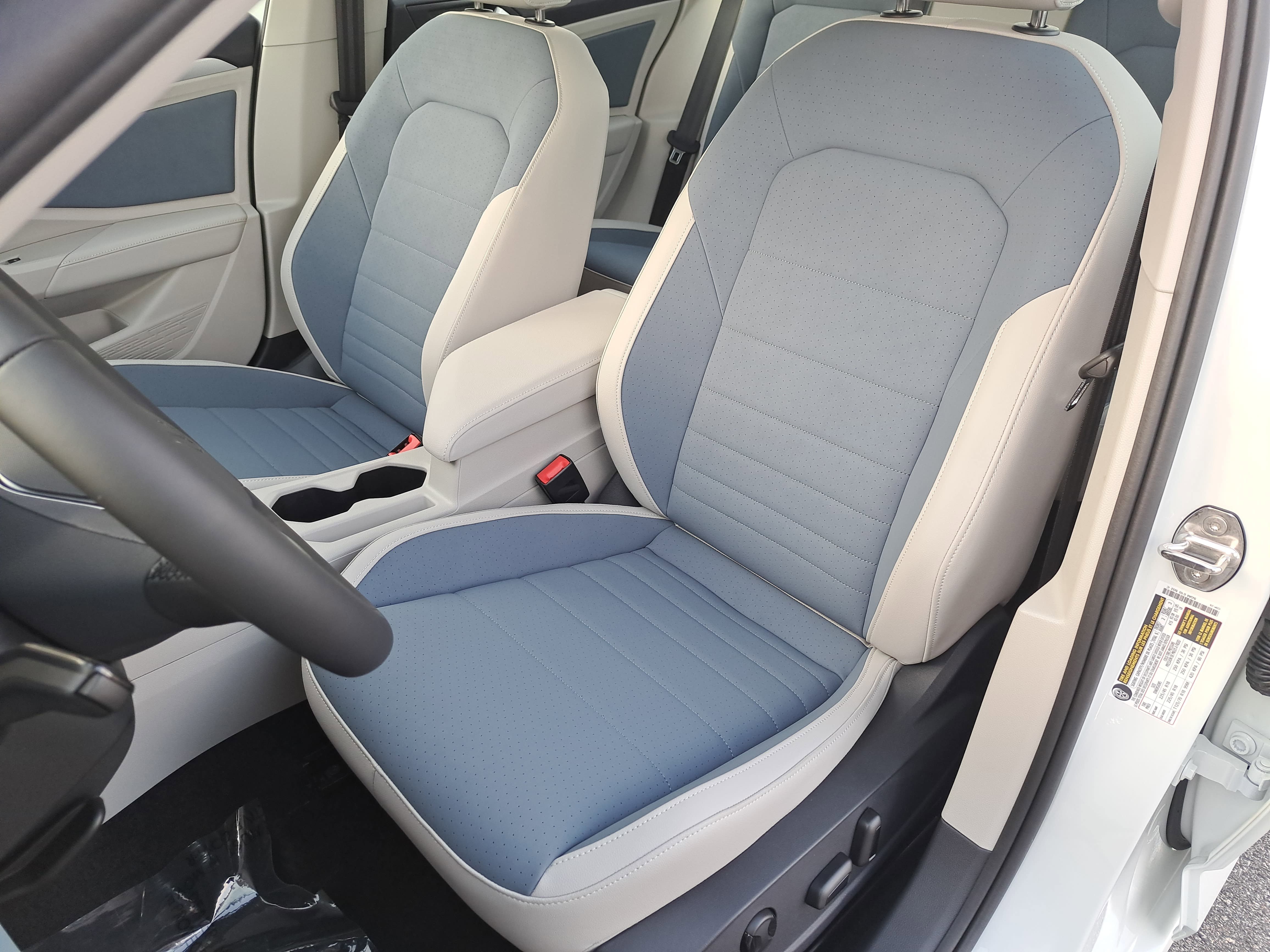New 2026 Volkswagen Jetta SE FWD image 14