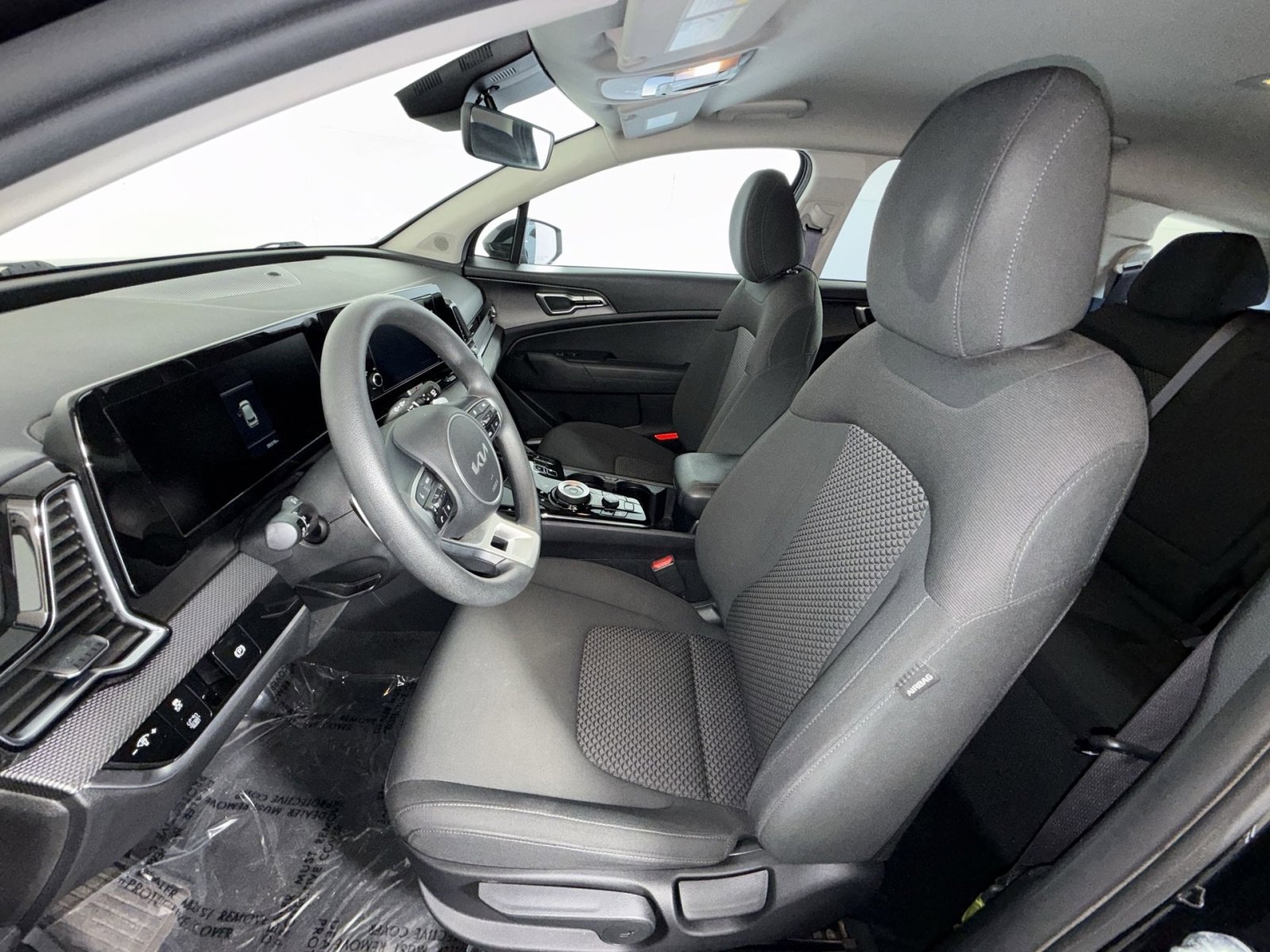 Used 2023 Kia Sportage LX AWD/4WD image 13