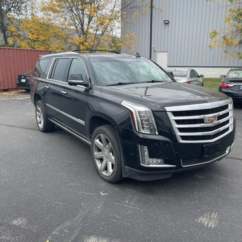 Used 2017 Cadillac Escalade ESV Premium Luxury AWD/4WD image 12