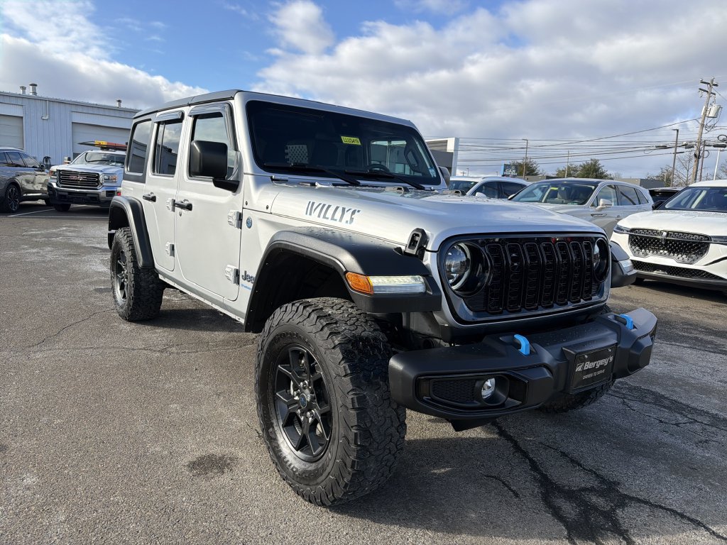 Used 2024 Jeep Wrangler Unlimited AWD/4WD image 10