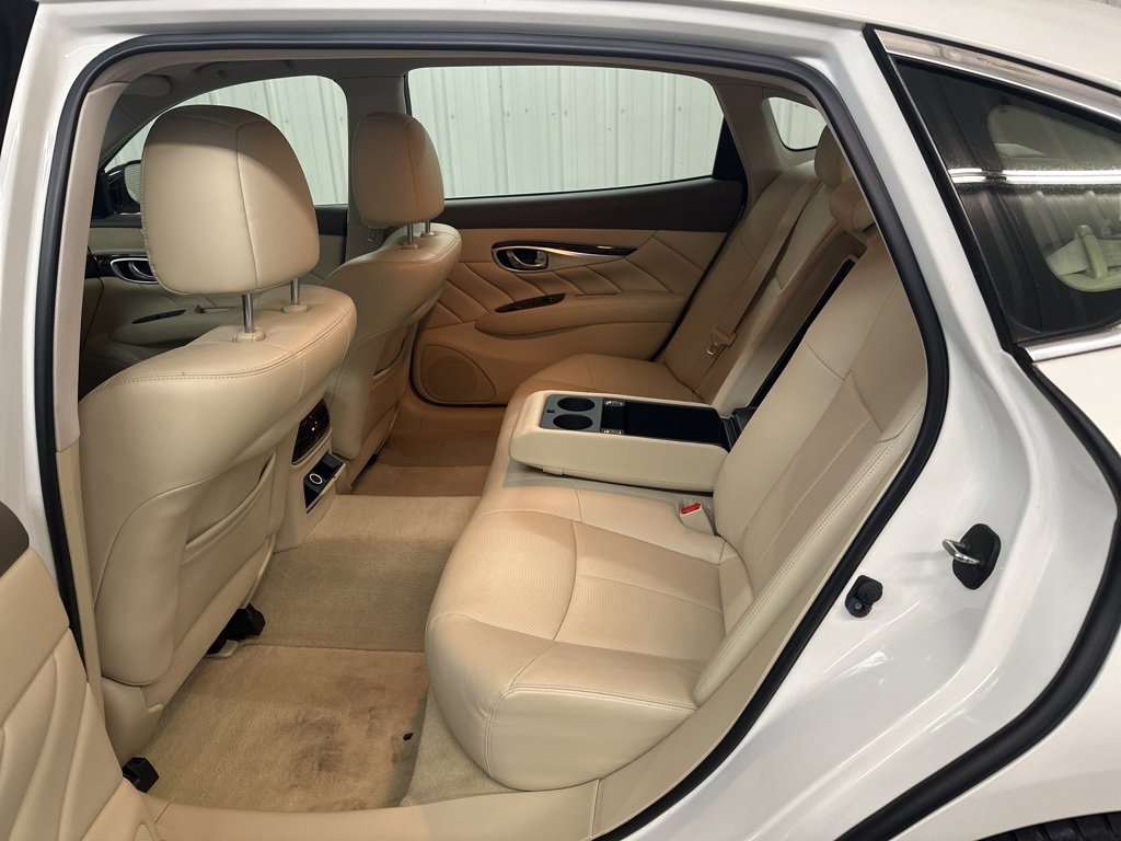 Used 2015 INFINITI Q70 L 3.7 image 30