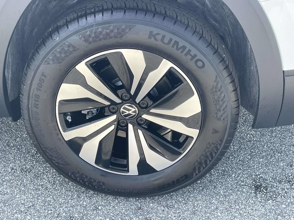 New 2026 Volkswagen Atlas SE FWD image 4