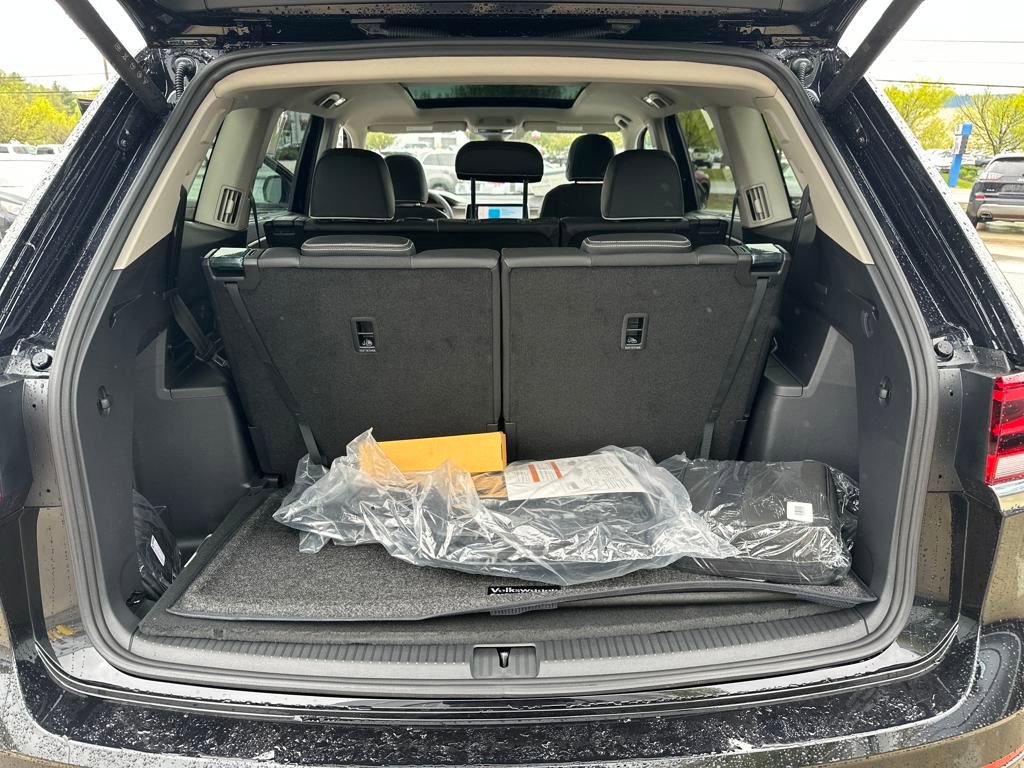 New 2025 Volkswagen Atlas SEL Premium R-Line image 23