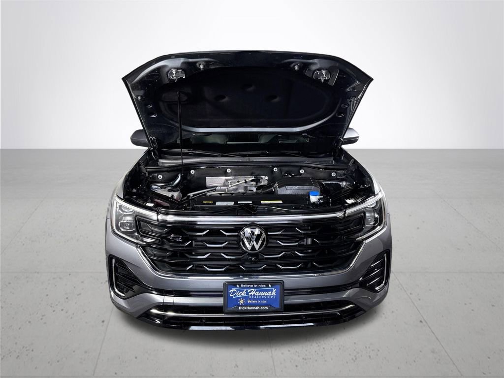 Certified 2024 Volkswagen Atlas Cross Sport SEL Premium R-Line image 23
