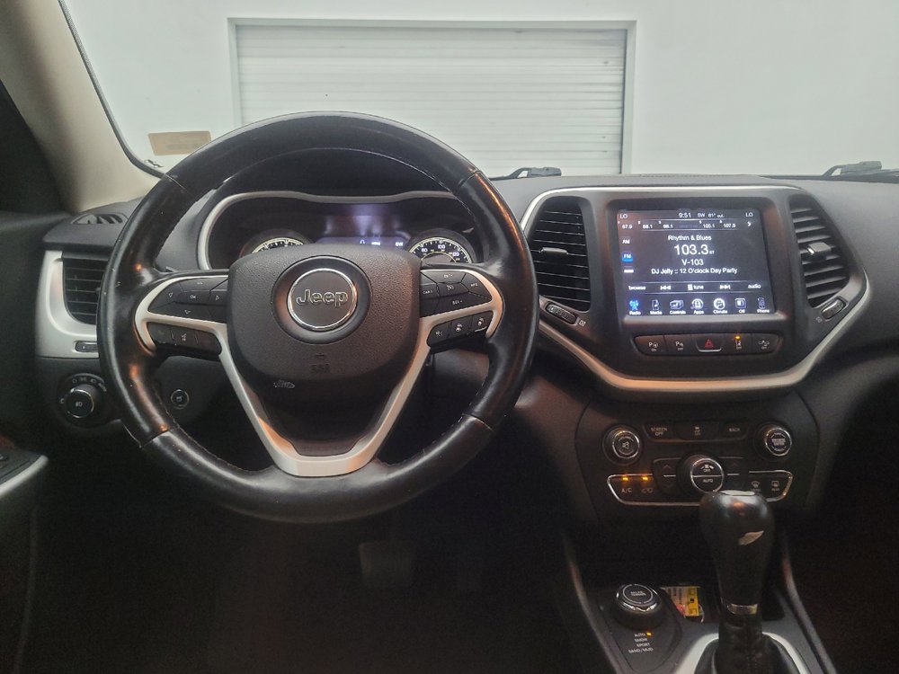 Used 2018 Jeep Cherokee Limited w/ Technology Group AWD/4WD image 22