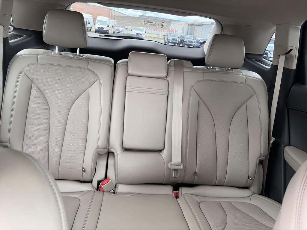 Certified 2023 Lincoln Nautilus Reserve AWD/4WD image 18
