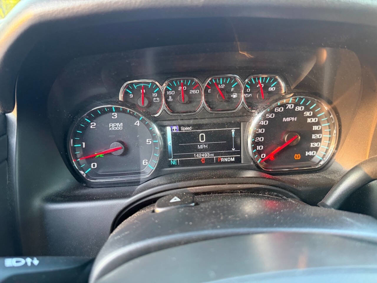 Used 2016 Chevrolet Suburban LS RWD image 12