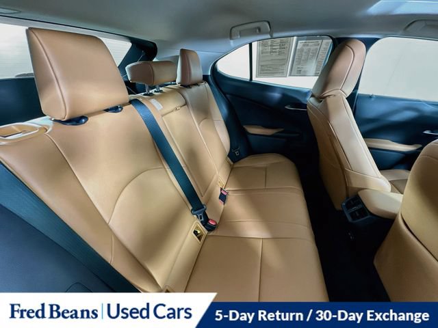 Used 2022 Lexus UX 250h w/ Premium Package AWD/4WD image 36