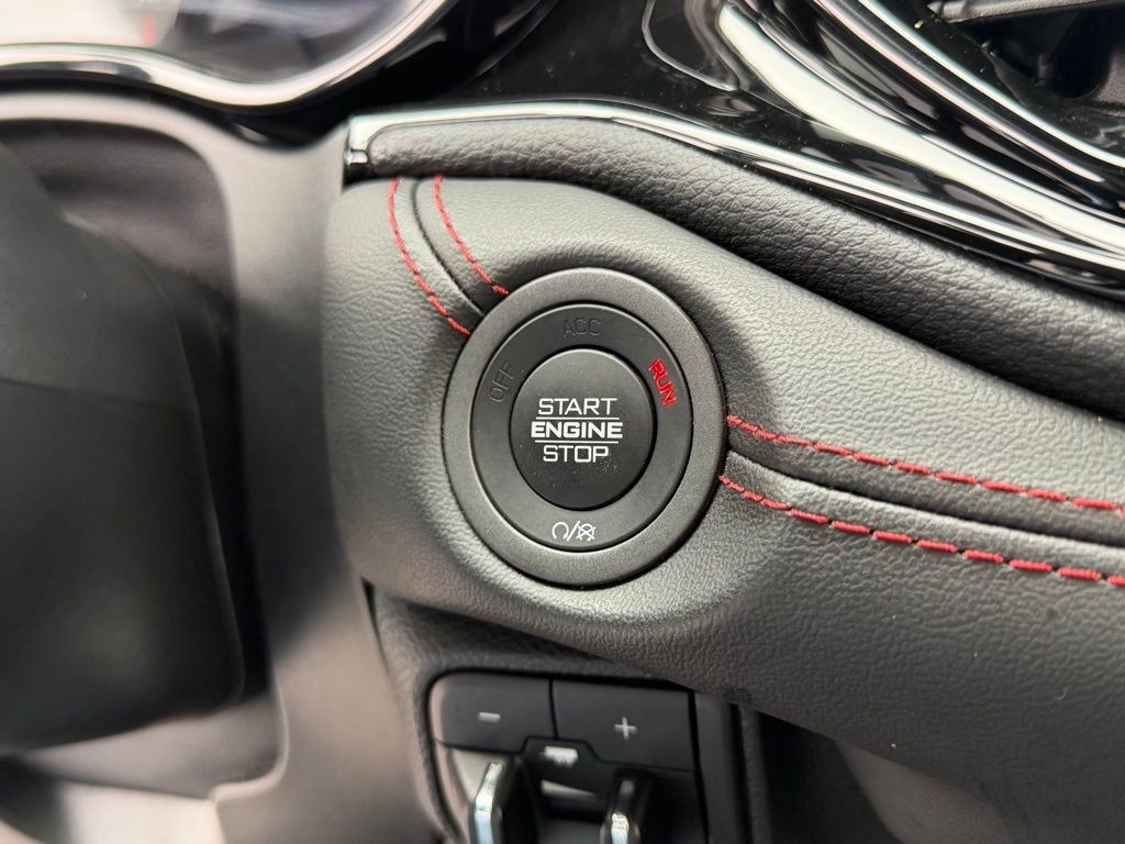 Used 2025 Dodge Durango GT image 22