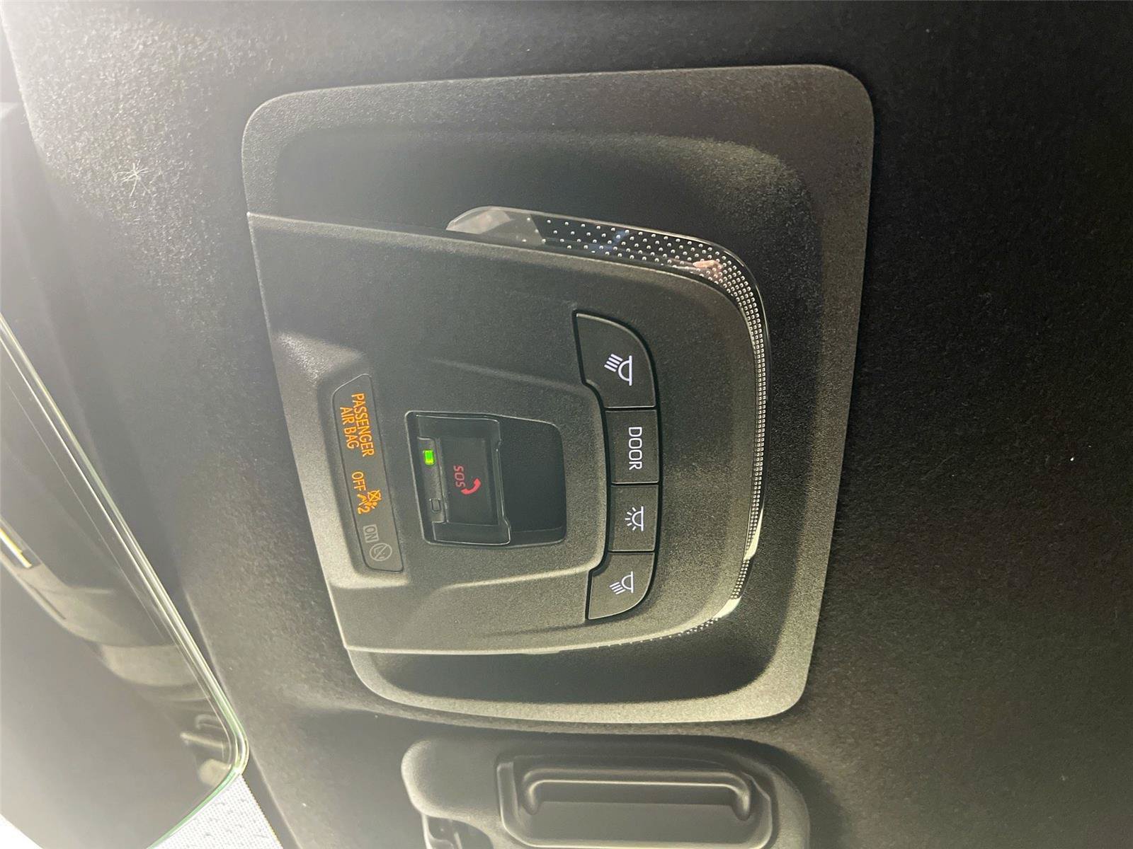 Used 2025 Toyota Corolla XSE FWD image 13