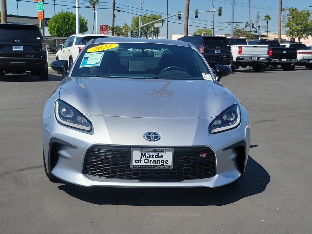 Used 2025 Toyota GR86 Premium w/ ALL Weather Mat Package (TMS) RWD image 25