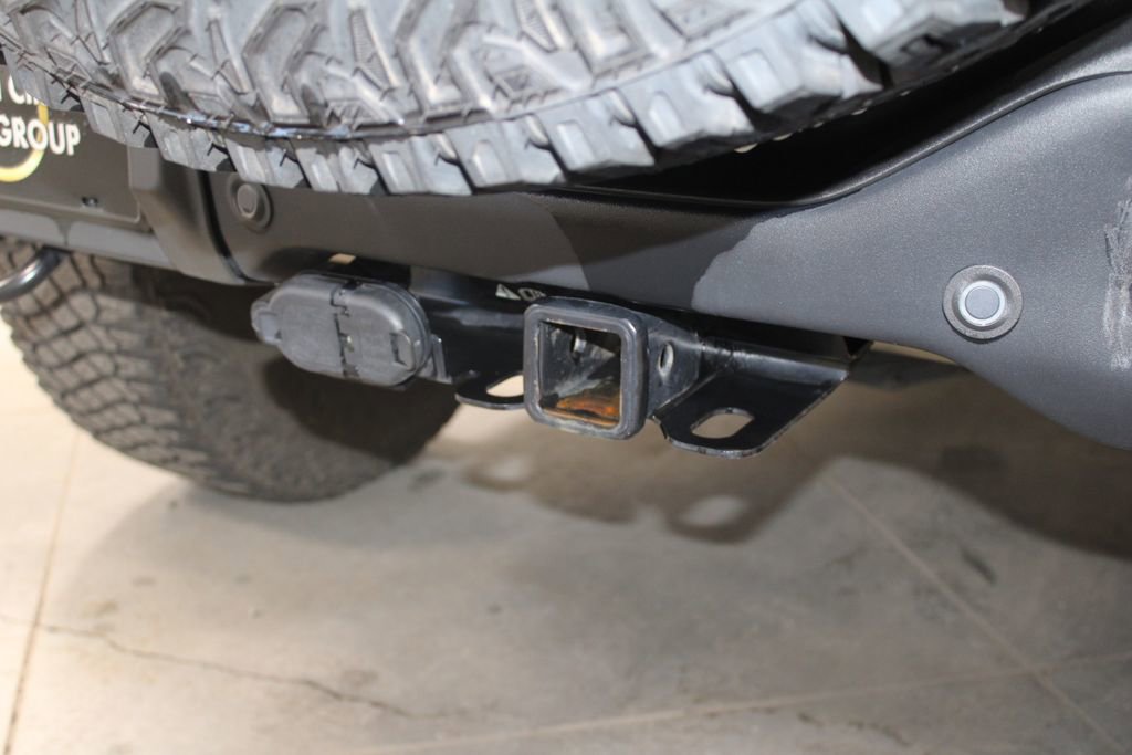 Used 2024 Ford Bronco Badlands image 16