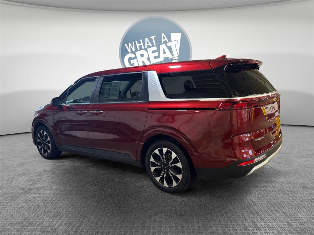 Certified 2024 Kia Carnival EX image 6