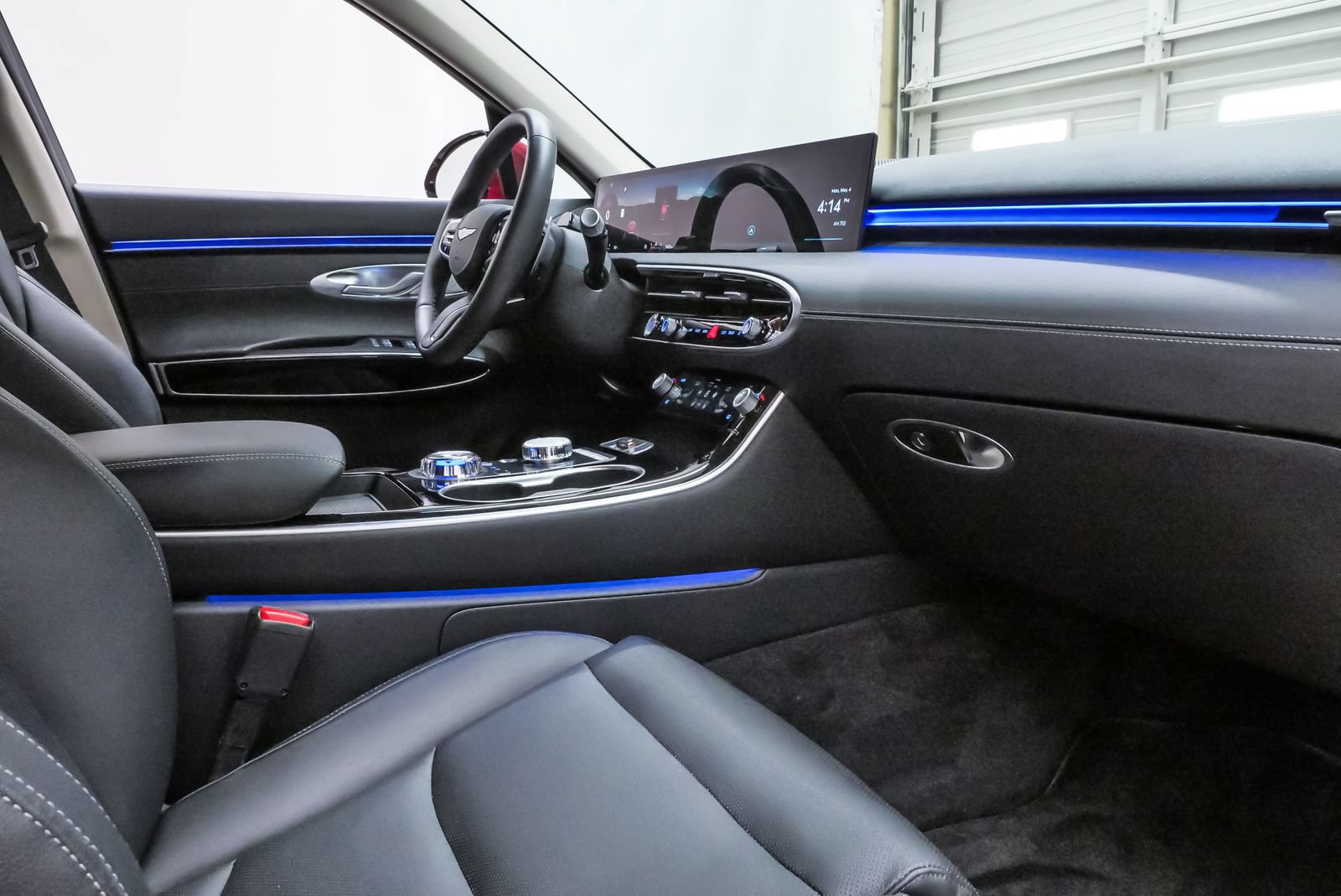 Certified 2026 Genesis GV70 2.5T AWD/4WD image 12