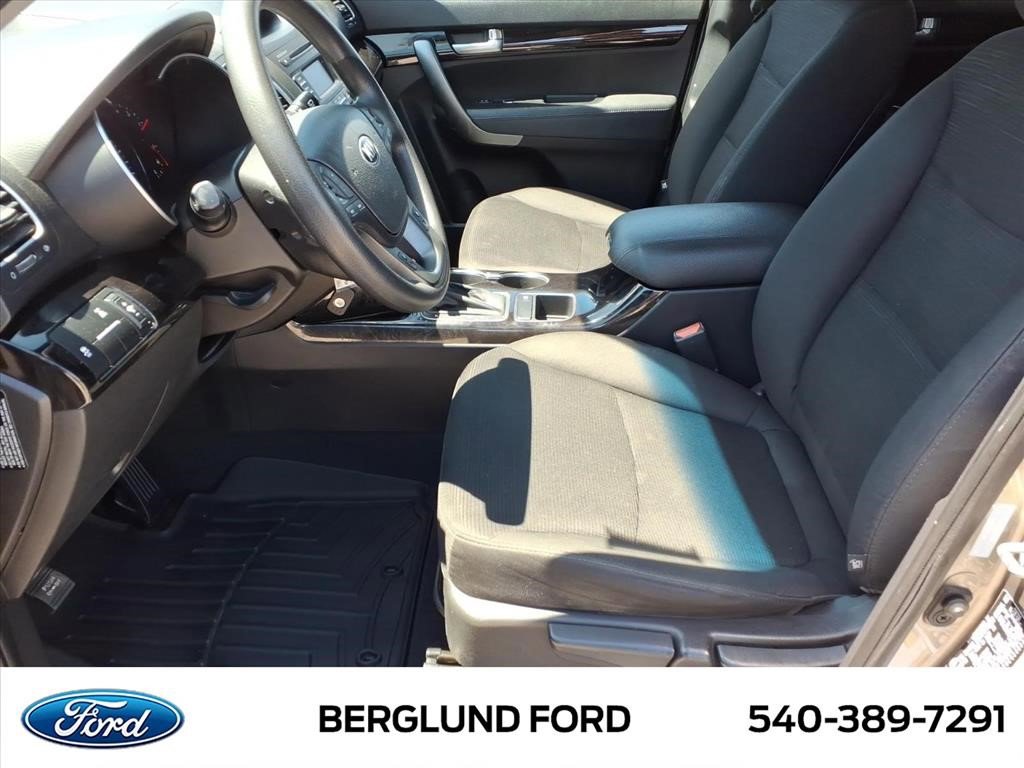 Used 2014 Kia Sorento LX AWD/4WD image 12