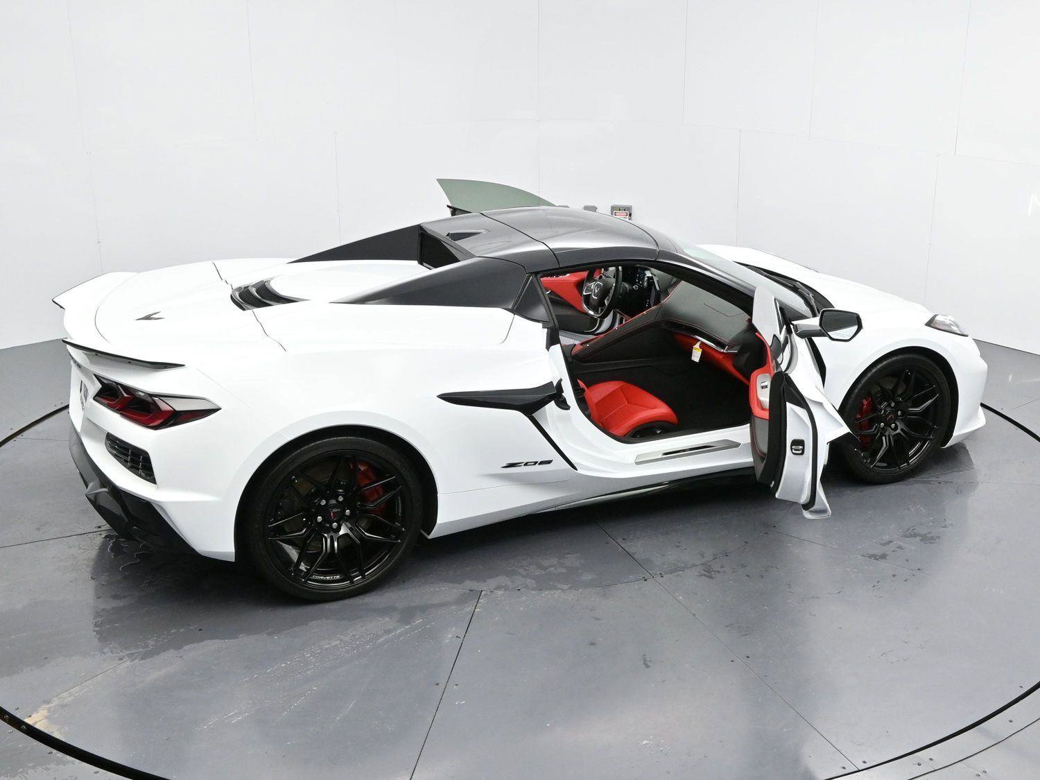 Used 2025 Chevrolet Corvette Z06 w/ Battery Protection Package image 42
