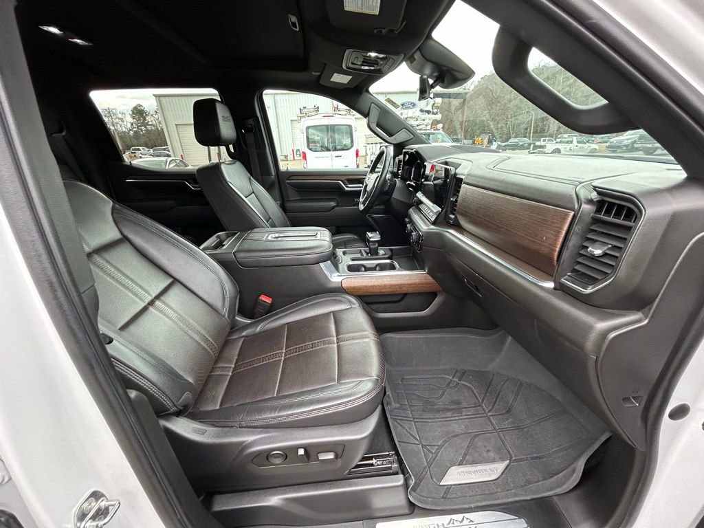 Used 2022 Chevrolet Silverado 1500 High Country w/ High Country Premium Package image 24